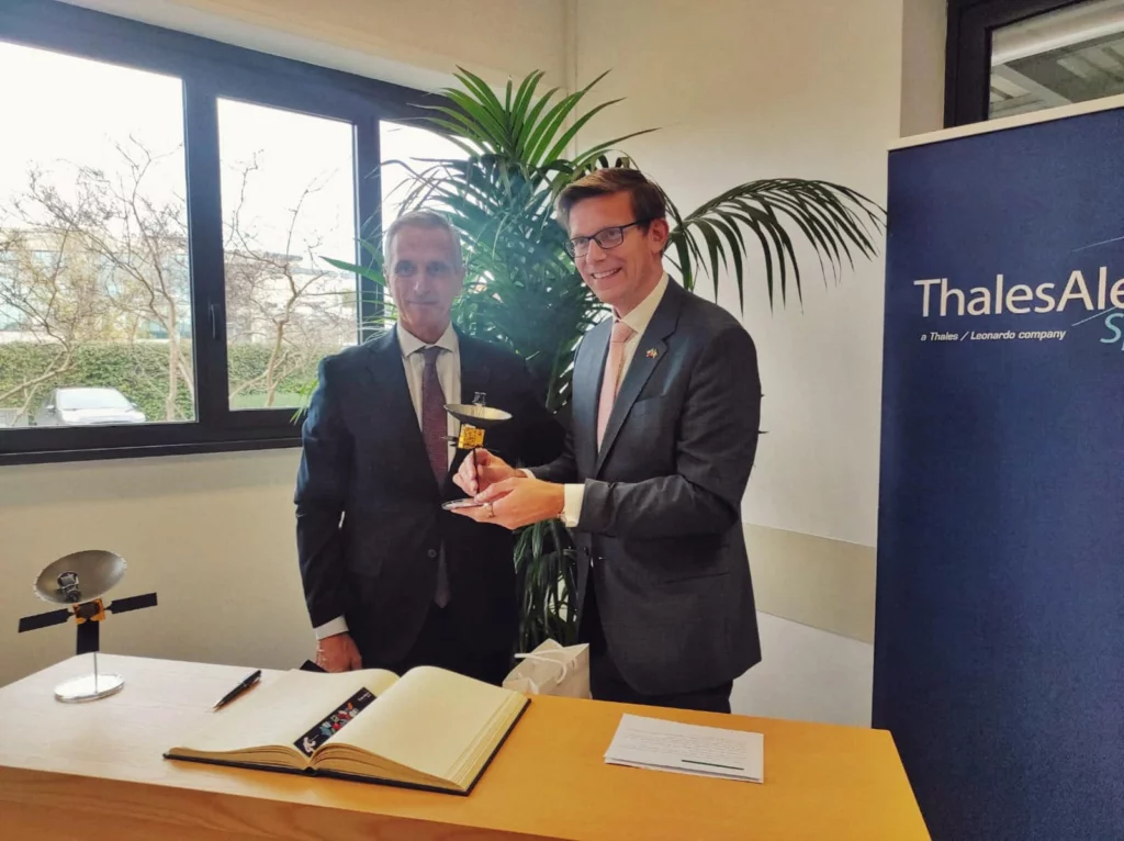 Ministr dopravy Martin Kupka vedl českou delegaci do Říma a setkal s italským ministrem pro podniky Adolfem Ursem a s vicepremiérem a ministrem dopravy Matteem Salvinim