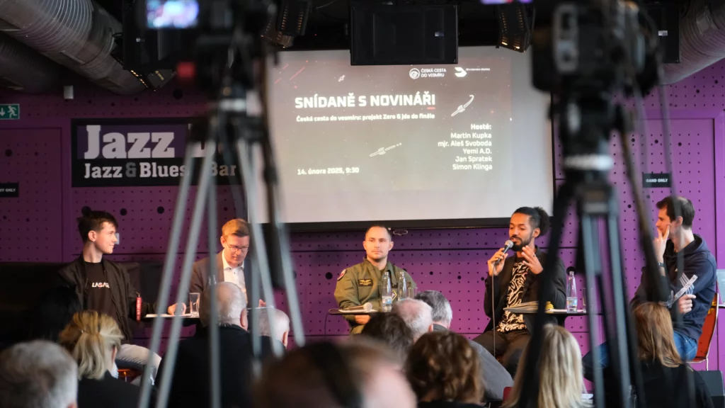 Snídaně s novináři České cesty do vesmíru