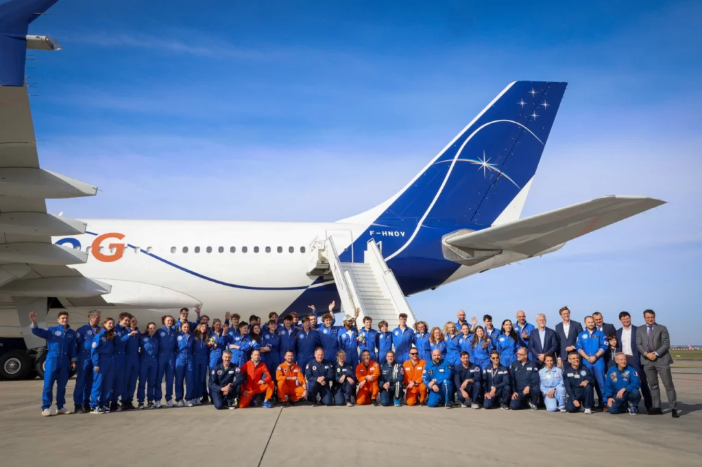 Posádka letu Zero-G před letadlem A310