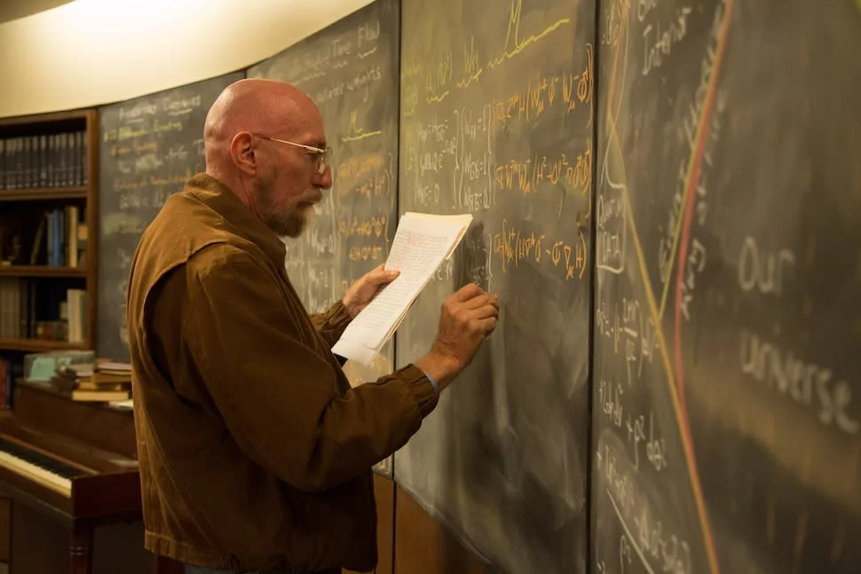 Nobelista Kip Thorne přichází do Prahy: Věda, která bere dech!