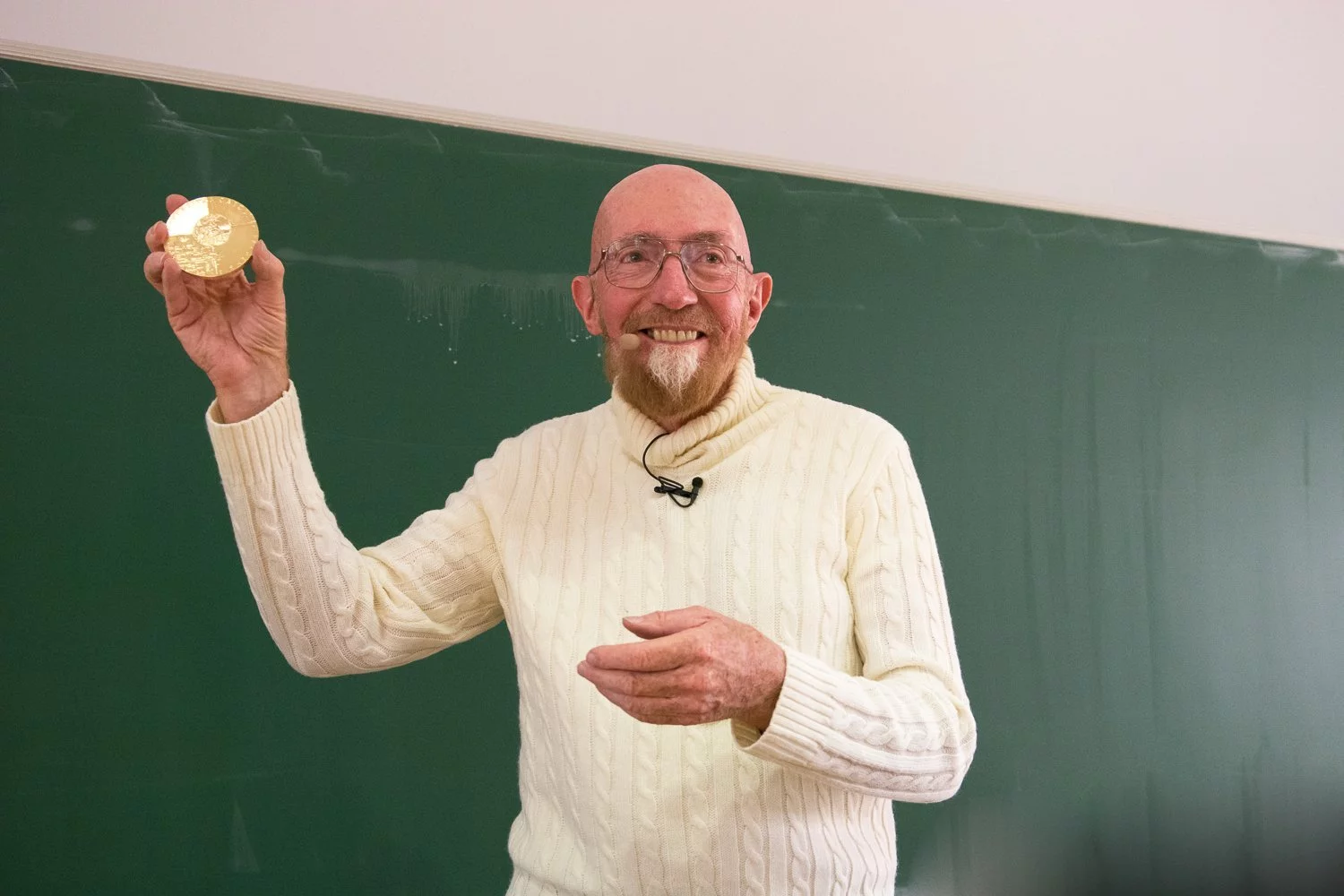 Nobelista Kip Thorne