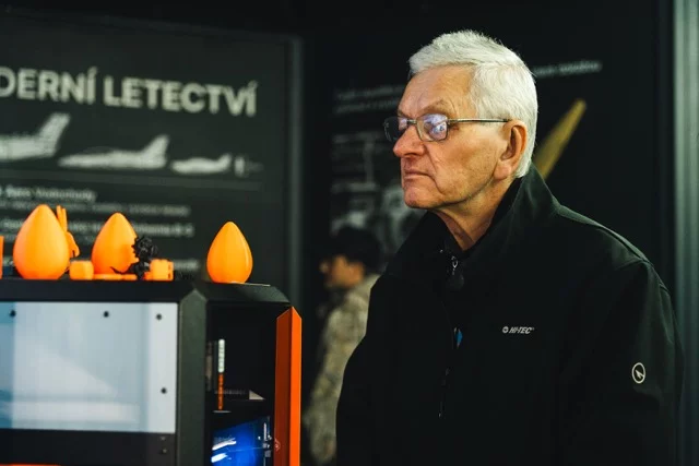 Výběr technologických témat v pavilonu z hexagonů