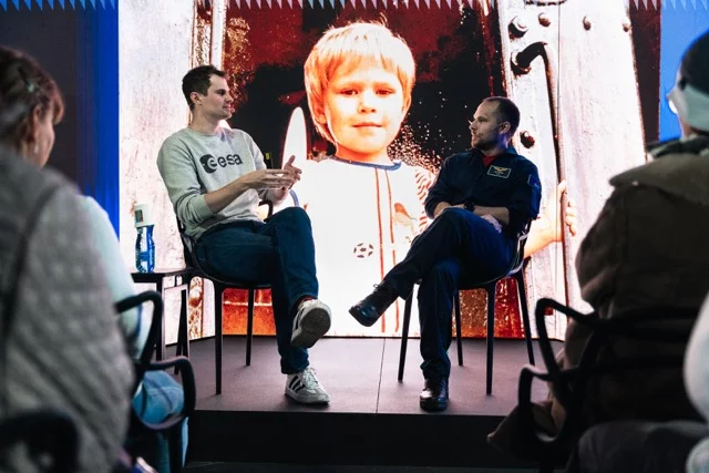 Roadshow „Pro silnější budoucnost“: deset měst, tisíce návštěvníků a velká inspirace z vesmíru